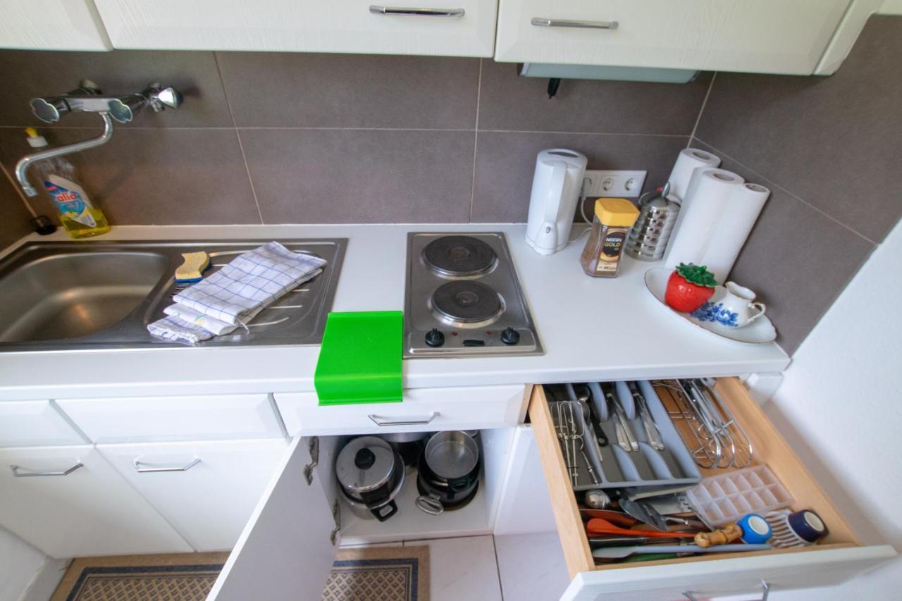 Big 1 Room Apartment - 15 Min Messe Dus Меербуш Екстериор снимка