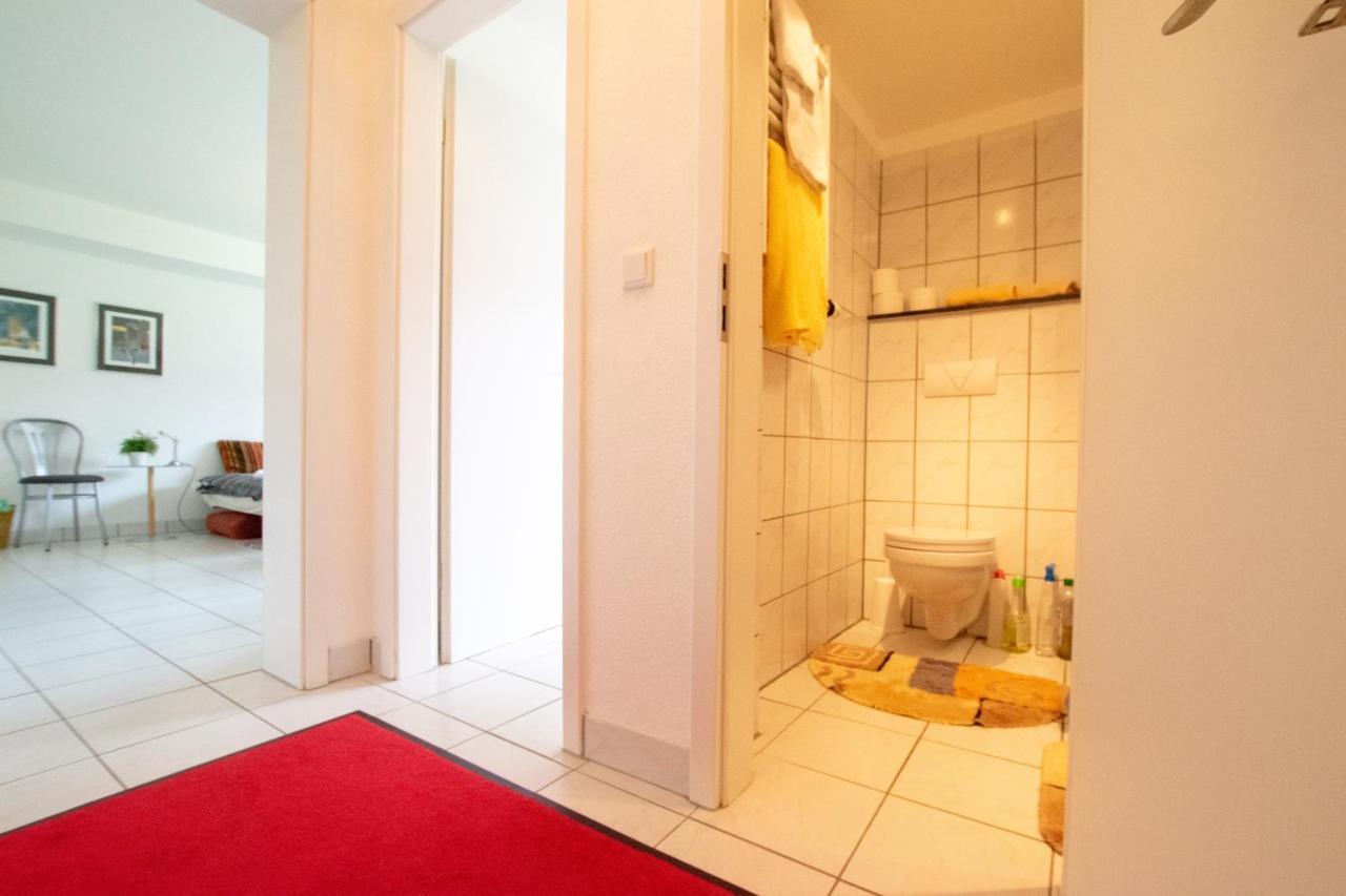 Big 1 Room Apartment - 15 Min Messe Dus Меербуш Екстериор снимка