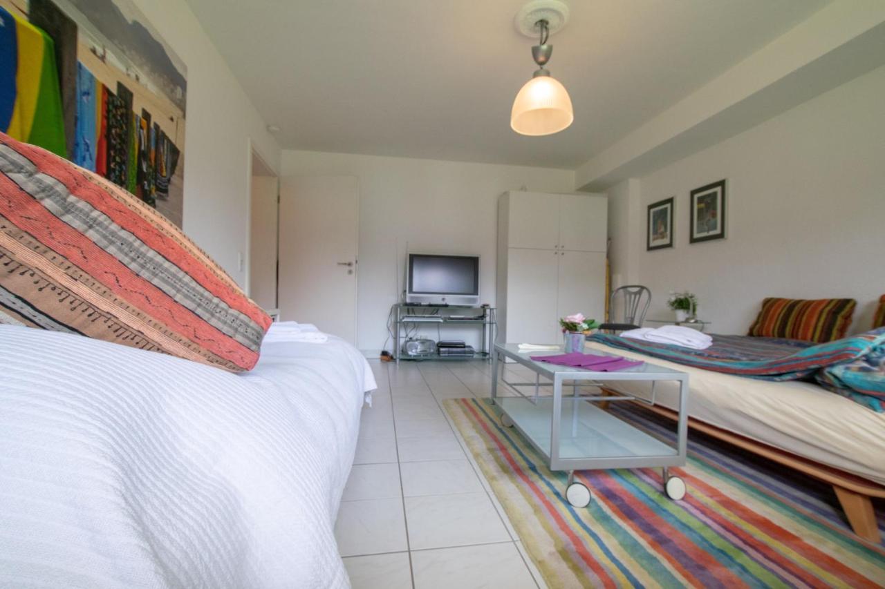 Big 1 Room Apartment - 15 Min Messe Dus Меербуш Екстериор снимка